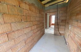 Casa de vanzare semifinisata, 4 camere, zona Livada Meses, Zalau