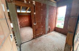 Casa de vanzare semifinisata, 4 camere, zona Livada Meses, Zalau