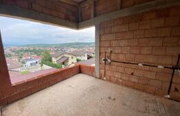 Casa de vanzare semifinisata, 4 camere, zona Livada Meses, Zalau