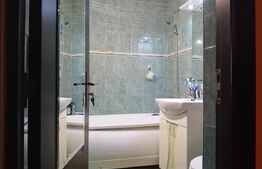 Apartament cu 2 camere decomandate și pod