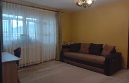 Apartament cu 2 camere decomandate și pod