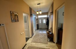 Casa de vanzare, mobilata si utilata, 4 camere, Zona Centrala