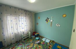 Apartament 4 camere, 79 mp, decomandat, zona Dumbrava