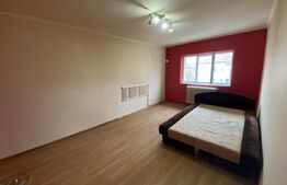 Apartament de 3 camere  in suprafata de 54 mp, zona Bradet