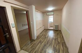 Apartament de 3 camere  in suprafata de 54 mp, zona Bradet