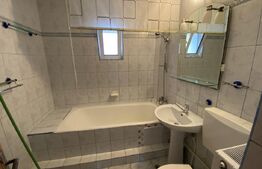 Apartament de 3 camere  in suprafata de 54 mp, zona Bradet