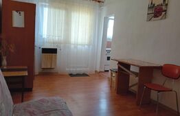 Garsonieră cu balcon la etajul 4