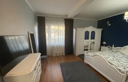 Apartament 3 camere, 125 mp, decomandat, zona Bradet