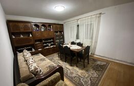 Apartament 4 camere, in suprafata de 74 mp, decomandat, zona Dumbrava Nord