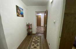 Apartament 4 camere, in suprafata de 74 mp, decomandat, zona Dumbrava Nord