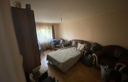 Apartament 3 camere, 65 mp, decomandat, zona Bradet
