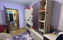 Apartament 4 camere, 77 mp, decomandat, zona Porolisum