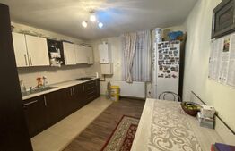 Apartament 4 camere, 77 mp, decomandat, zona Porolisum