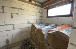 Casa de vanzare 4 camere in suprafata utila de 80 mp