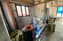 Casa de vanzare 4 camere in suprafata utila de 80 mp