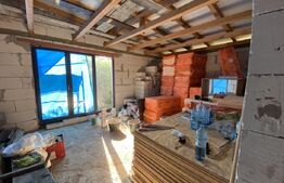 Casa de vanzare 4 camere in suprafata utila de 80 mp