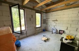 Casa de vanzare 4 camere in suprafata utila de 80 mp