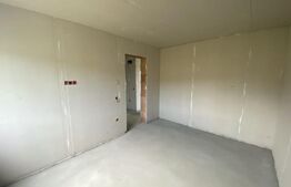 Casa de vanzare la stadiu de semifinisat 130 mp, zona Hereclean