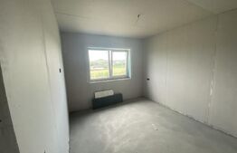 Casa de vanzare la stadiu de semifinisat 130 mp, zona Hereclean