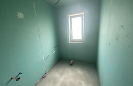 Casa de vanzare la stadiu de semifinisat 130 mp, zona Hereclean