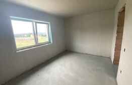 Casa de vanzare la stadiu de semifinisat 130 mp, zona Hereclean