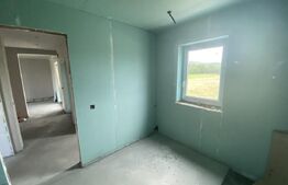 Casa de vanzare la stadiu de semifinisat 130 mp, zona Hereclean