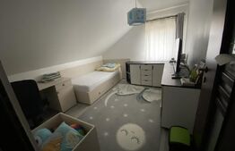 Apartament cu 4 camere zona Bradet