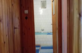 Apartament cu doua camere, bucatarie spatioasa si baie