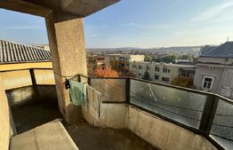 Vând apartament cu 3 camere