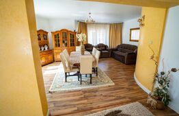 Casa de închiriat, 3 camere, 180 mp, zona-ultracentrala