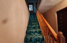 Casa tip duplex de vanzare in centru