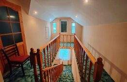 Casa tip duplex de vanzare in centru