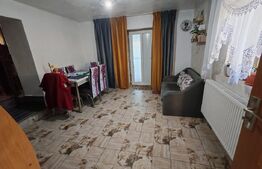 Casa +anexe de vanzare Garceiu