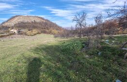 teren intravilan de vanzare