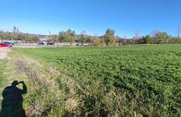 teren intravilan de vanzare