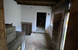 Casă cu anexe și 40 ari de grădină 