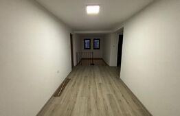 Casa de vanzare, cu 5 camere, 351 mp, Zalau