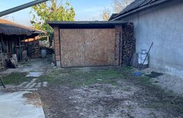 Casa de vanzare in suprafat utila de 100 mp si 1400 mp teren