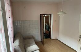 Casa de vanzare in suprafat utila de 100 mp si 1400 mp teren