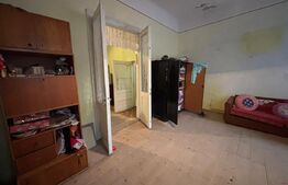 Casa de vanzare, cu gradina