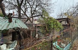 Casa de vanzare, cu gradina