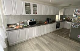 Casa de vanzare, 4 camere, 296 mp, zona ultracentrala