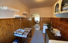 Casa de vanzare, cu 3 camere, 76 mp, zona centrala 