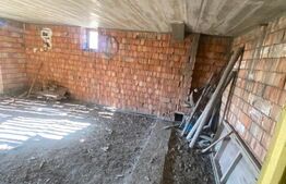 Casa de vanzare pe 3 nivele Sarmasag 