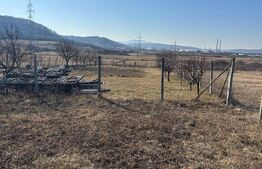 vând  teren intravilan