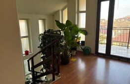 Casa de vanzare, 5 camere, 300 mp, Zalau