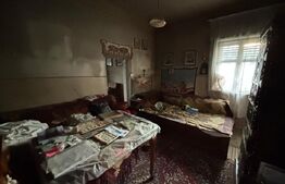 Casa de vanzare in suprafata  de 100 mp localizata central in Simleul Silvaniei