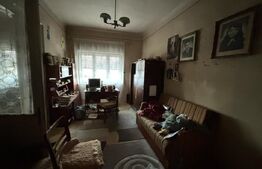 Casa de vanzare in suprafata  de 100 mp localizata central in Simleul Silvaniei