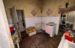 Casa de vanzare in suprafata  de 100 mp localizata central in Simleul Silvaniei