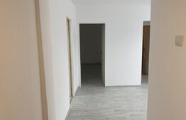 Apartament 4 camere in suprafata de 78 mp, decomandat, zona Dumbrava2
